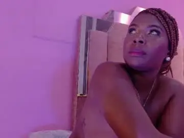 Lovequeen03  live sex cam