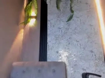 Naia_monte  live sex cam