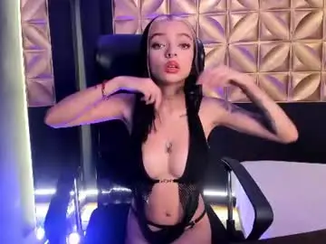 Scarlettvelvett  live sex cam