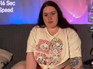 Trinititi  live sex cam