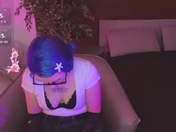 Vampylulu  live sex cam