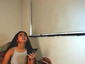 Violet_nebula  live sex cam