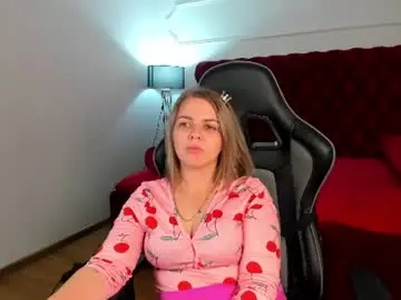 Adeleravelle  live sex cam