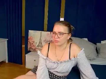 Adeleravelle  live sex cam