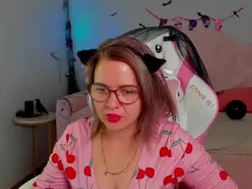 Adeleravelle  live sex cam