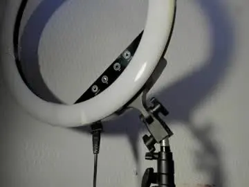 Aitanabhele  live sex cam