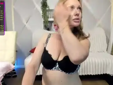 Anita_forever  live sex cam