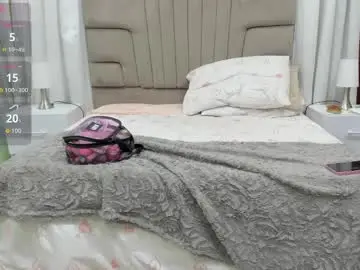 Hannah__brooke  live sex cam