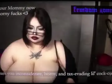 Kinkybaddie69  live sex cam