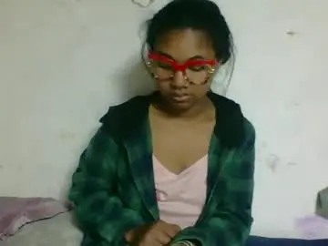 Nickiqqyuu  live sex cam