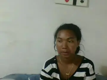 Nickiqqyuu  live sex cam