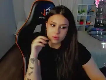 Amelibamby  live sex cam