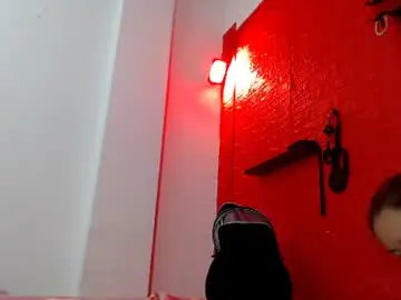 Bdsmforever18  live sex cam
