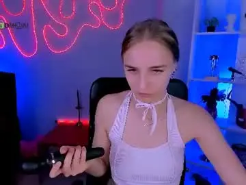 Bella_stormi1  live sex cam