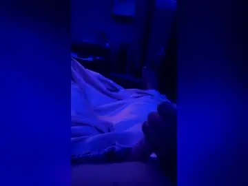 Bigmama97  live sex cam