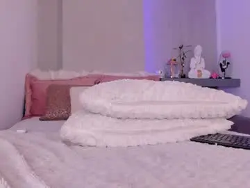 Cleojhonson  live sex cam