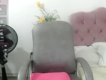 Lulu_25_  live sex cam