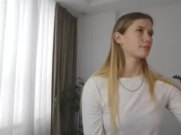 Rachelwooods  live sex cam