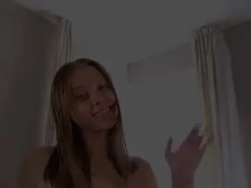 Rochelfarnsworth  live sex cam