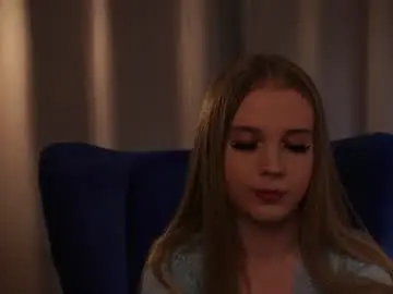 Tayelin  live sex cam