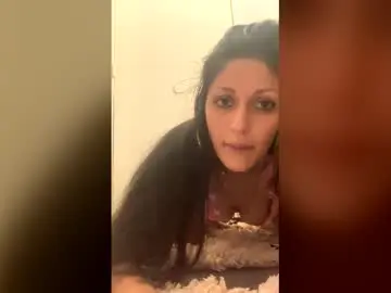 Witchy88  live sex cam