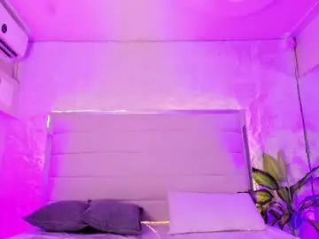 Zoeprestonn  live sex cam