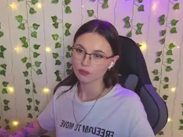 Aliceimonta  live sex cam