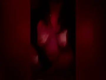 Booboomommy  live sex cam
