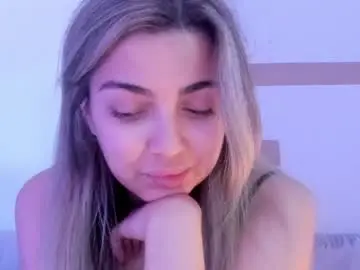 Catrinaeuphorina  live sex cam