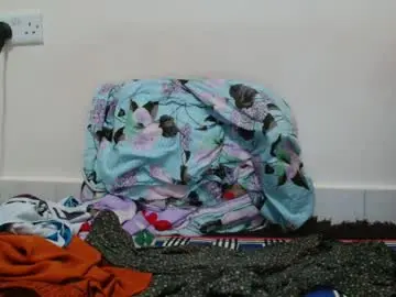 Chubby305  live sex cam