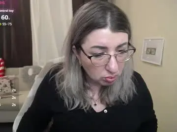 Helenenigma  live sex cam