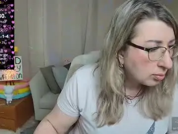 Helenenigma  live sex cam