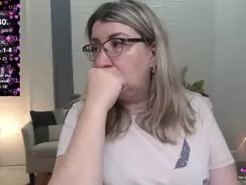 Helenenigma  live sex cam