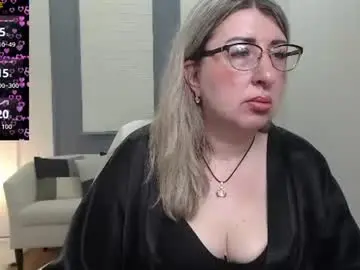 Helenenigma  live sex cam