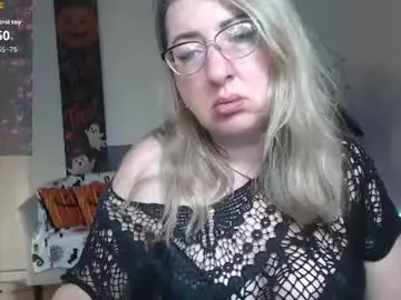 Helenenigma  live sex cam