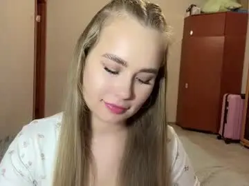 Ilenestutsman  live sex cam