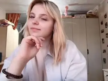 Maddietrudnowski  live sex cam