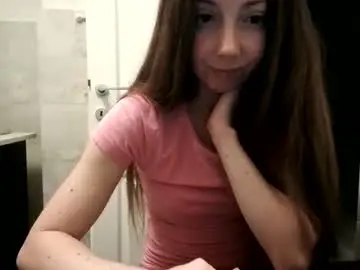 Pieceofmoon  live sex cam