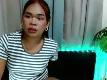 Sassy_tinaxx  live sex cam