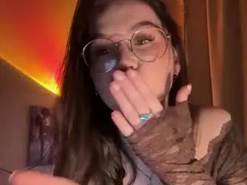 Shinelopann  live sex cam