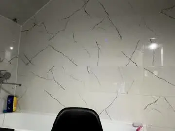 Wynellmchorse  live sex cam