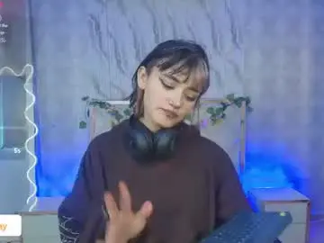 Cloee_tay1  live sex cam