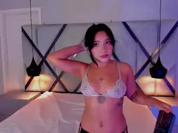 Emilourens  live sex cam