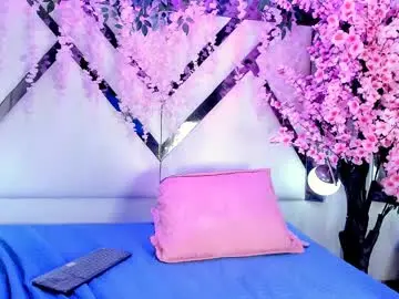 Leanacollins1  live sex cam