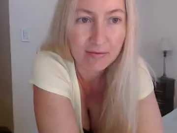 Sunbrilliant  live sex cam