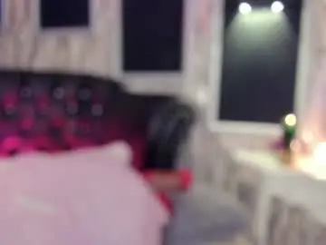 Adelinemoretti  live sex cam