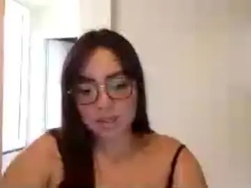 Ami_rosee  live sex cam