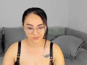 Bellaventuri69  live sex cam