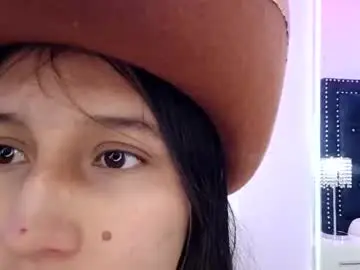 Crystal_thiago  live sex cam