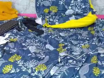 Curvyhomebebe  live sex cam